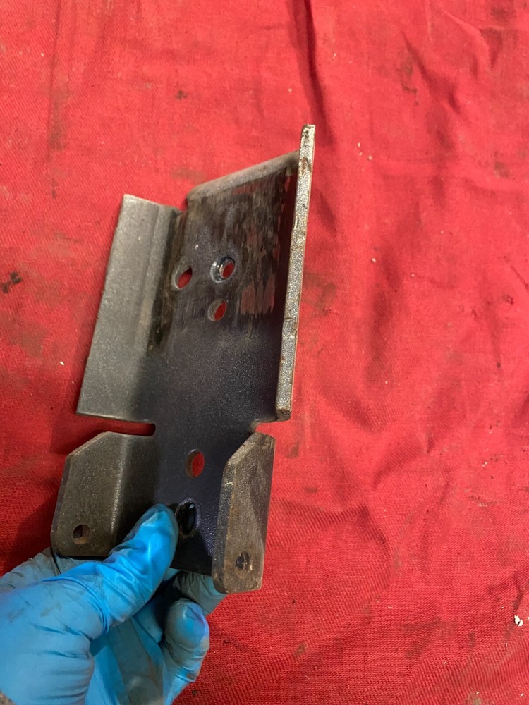 MACK CXU613 HOOD REST SUPPORT BRACKET