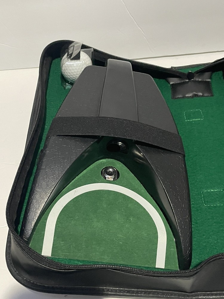 Indoor Executive Golf Putting Set w/Carry Case