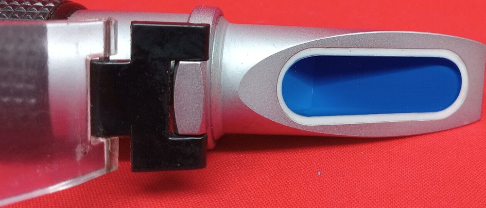 PORTABLE REFRACTOMETER COOLANT TESTER +/-2% RATIO