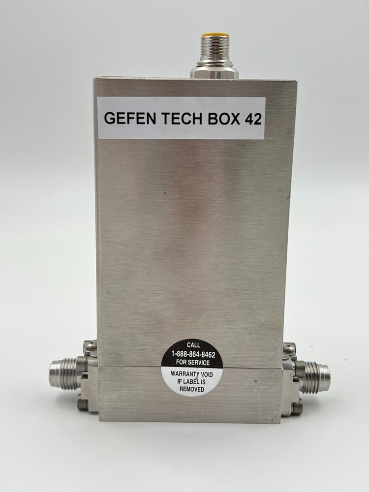 Unit Instruments UFC-8165 Mass Flow Controller AMAT 3030-12079