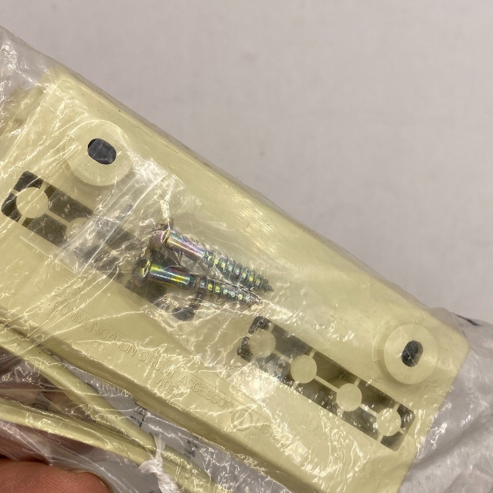 LEVITON 40218-1 PORT 🔔