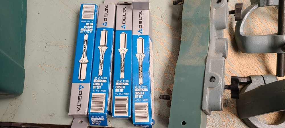 Delta Tool Mortising Attachment With 4 Mortising Chisel & Bit Sets Sets Are New
