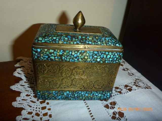 Antique  Turquoise Chip Mosaic  On Brass Rectangular Hinged Double Box Tea/Snuff