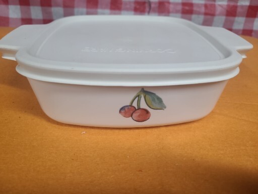 CORNING WARE CHERRY DESIGN WITH LID A 1B 1L, A 1PC