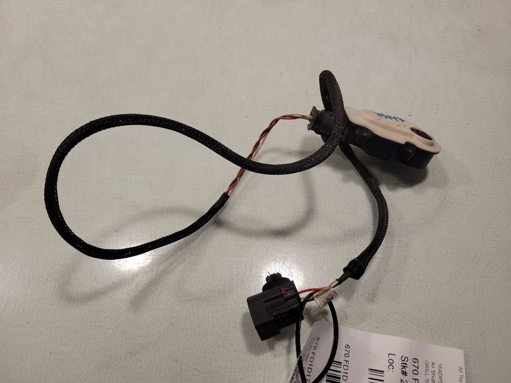 C-MAX     2017 Air Shutter