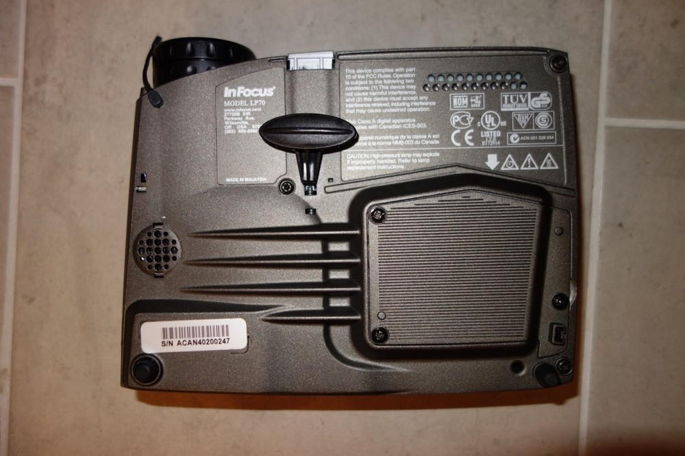 InFocus LP70 Projector Gently Used with accessories