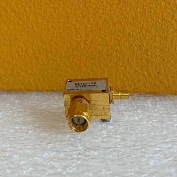 EIP Microwave 2010266 SMA (M) - SMB (M) RF Detector. Tested!