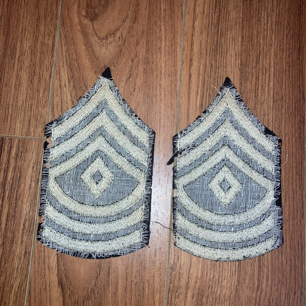 ORIGINAL WWII US ARMY NCO 1st SERGEANT JACKET INSIGNIA CHEVRONS
