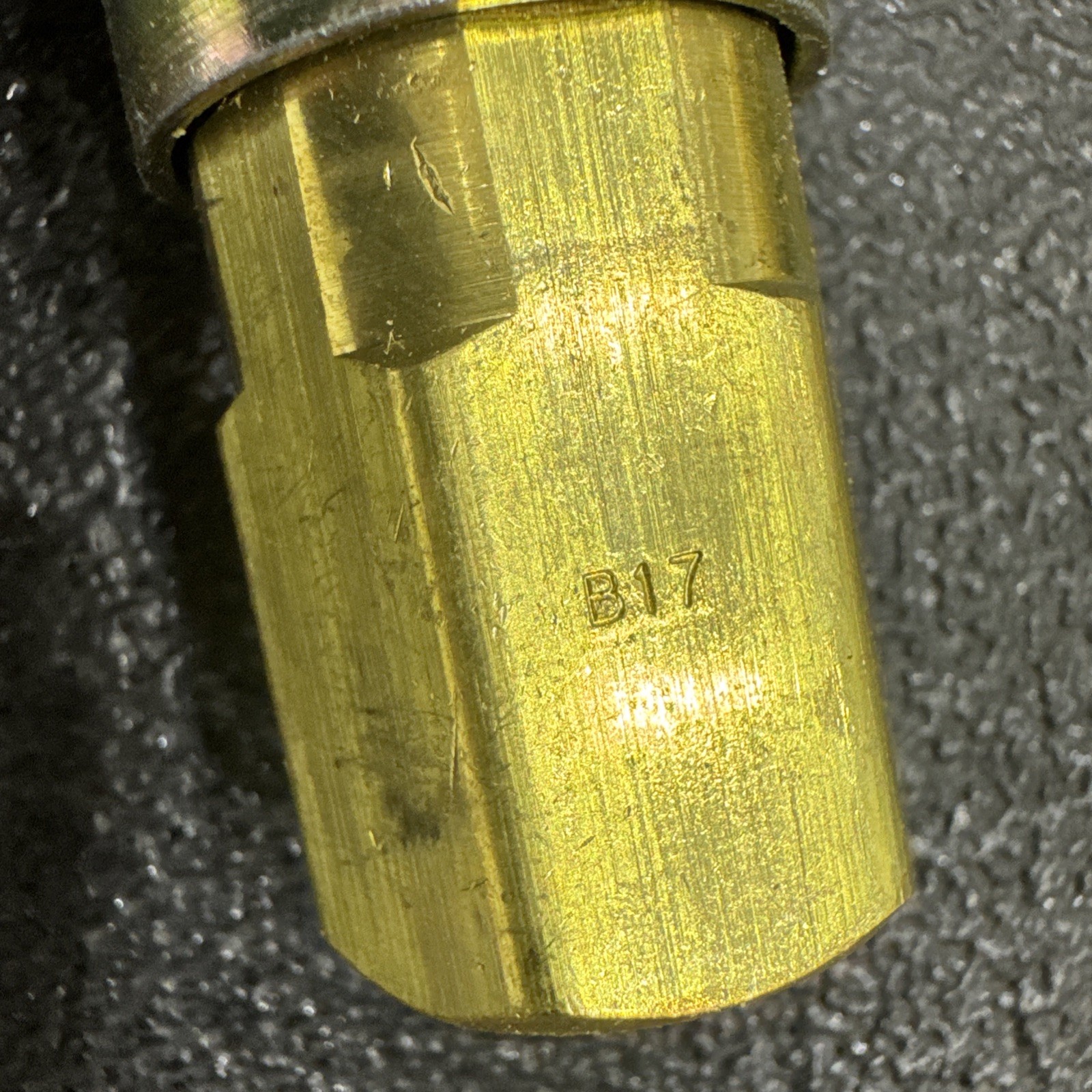 PARKER 1/2" Quick connector Male/Female H2f COUPLER 1/2 NPT FEMALE BRASS Lot B17