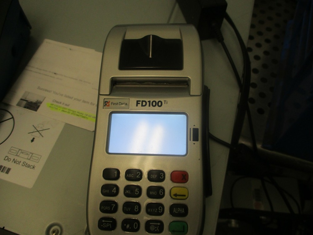 First Data: FD-100Ti Data Terminal. Good Retired Stock
