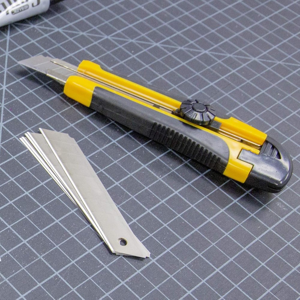 BAZIC 8-Count Replacement Blades for Utility Knives - Precision Cutting