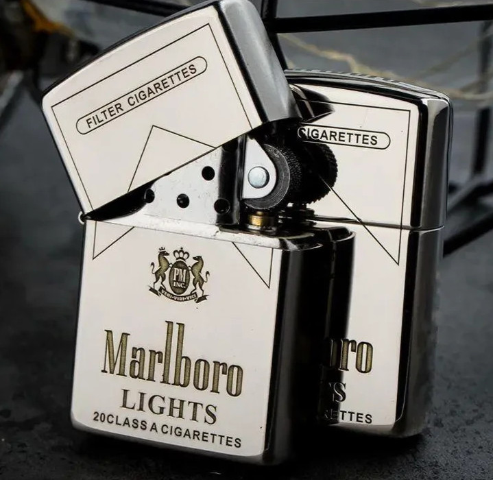 Vintage Marlboro Zippo Lighter Antique Limited Silver Metal Windproof Lighter