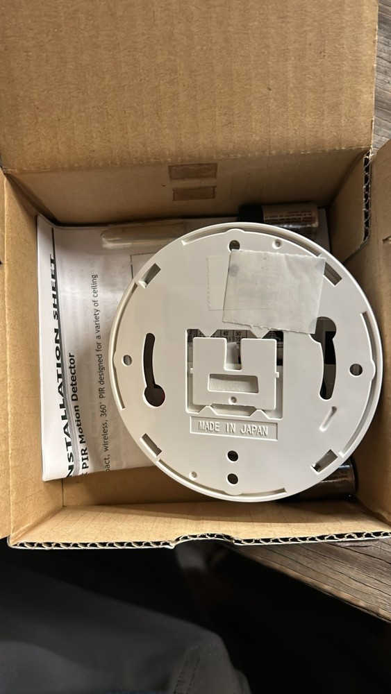 DMP 1126R-W Wireless Ceiling Mount Motion Detector