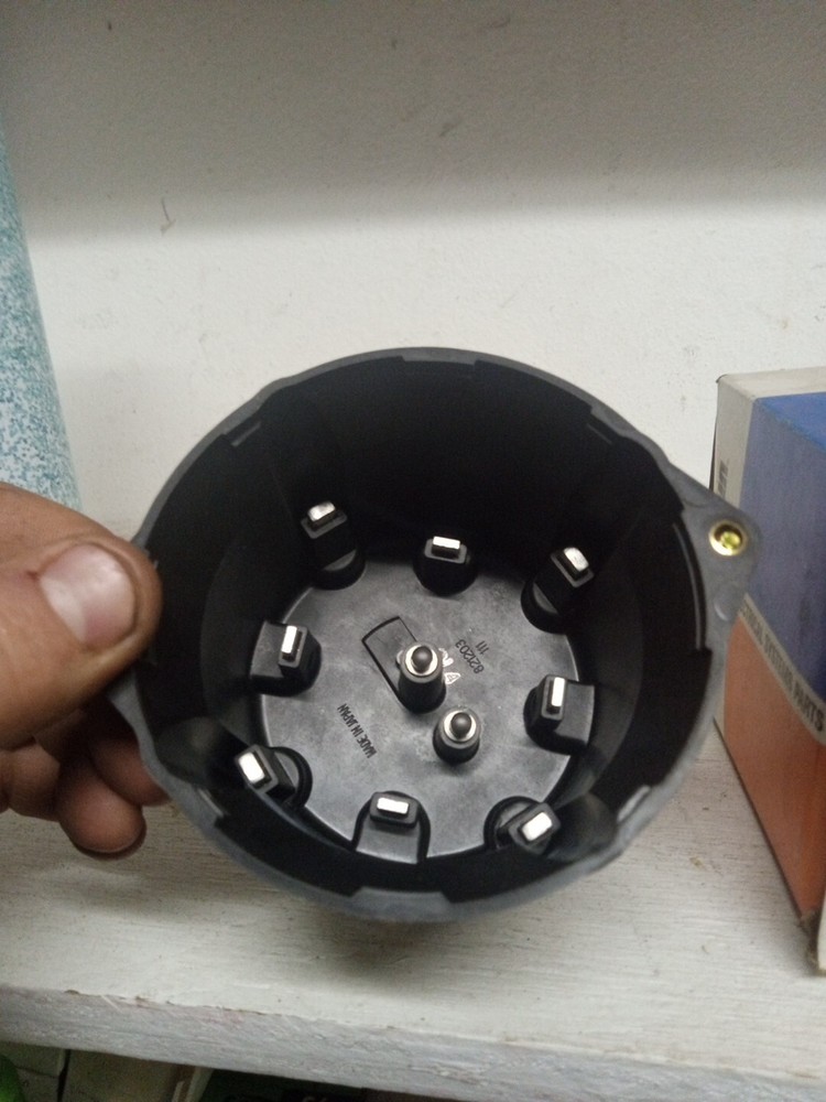 NAPA Echlin EP679 Distributor Cap