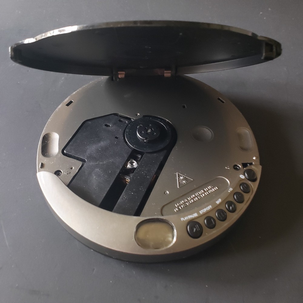GPX PCB319B Portable CD Player with Bluetooth & ESP Black & Silver Tested