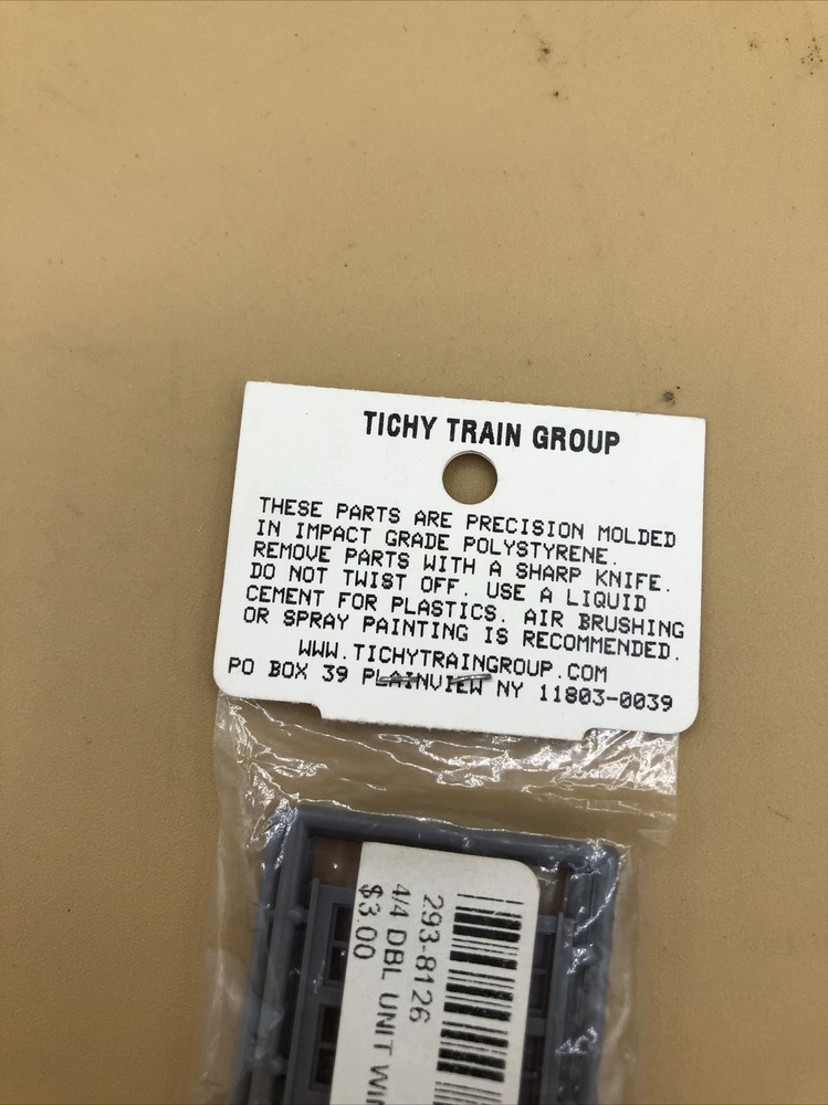 Tichy Train Group #8126 HO Windows - Double Unit Window pkg(6) - 4/4 Double