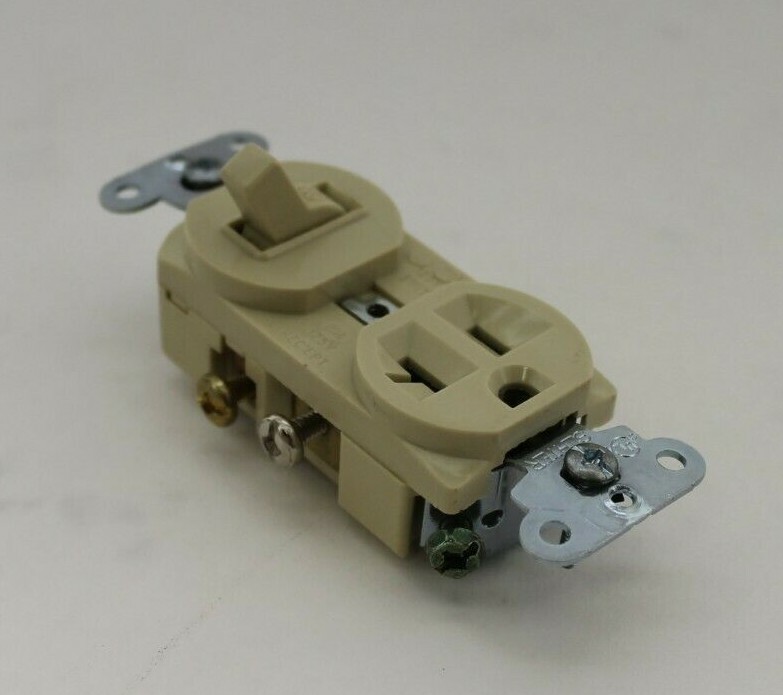 Pass & Seymour 671-I Combination Device