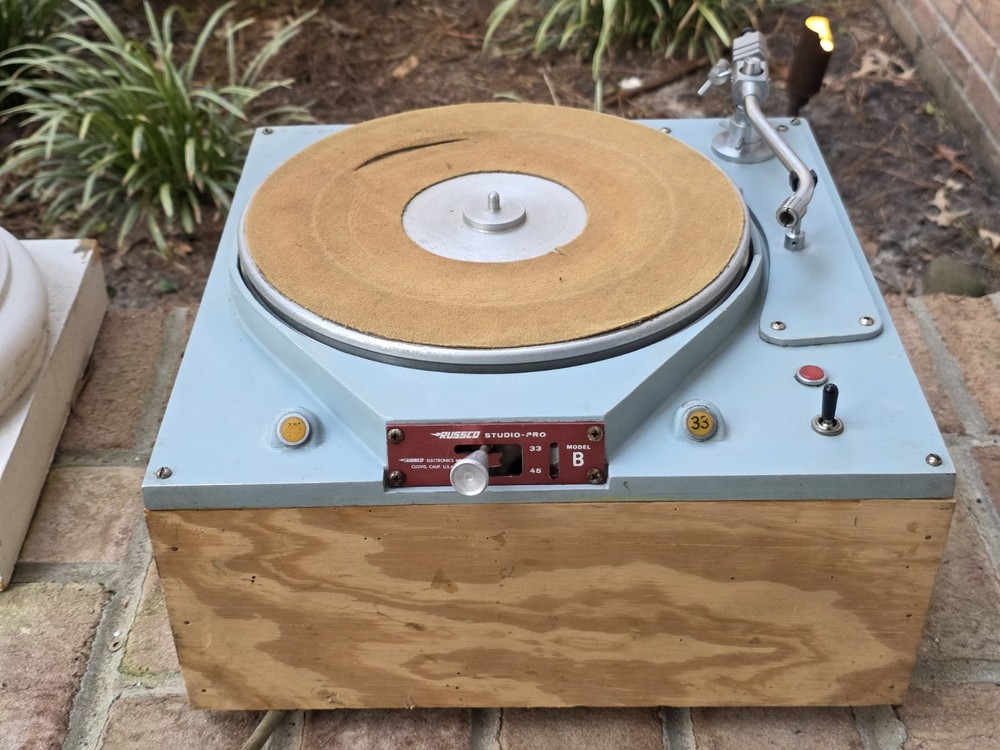 Russco Studio Pro Model B Broadcast Turntable