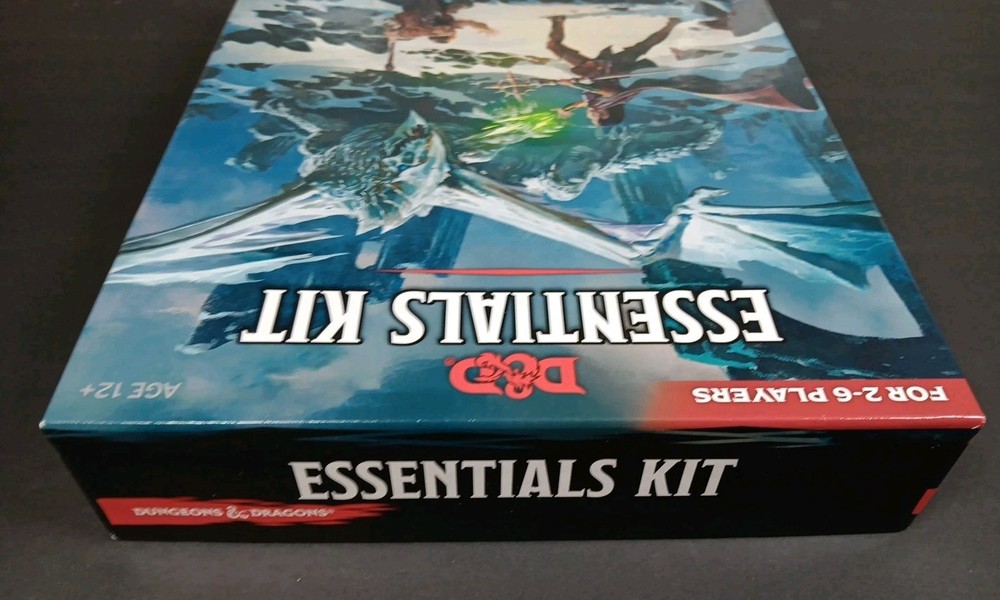 Dungeons & Dragons Essentials Kit 5th Edition NEW