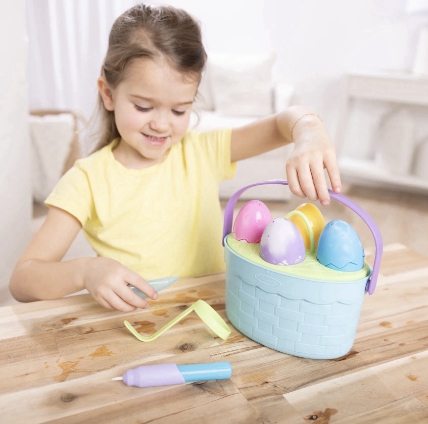 Melissa & Doug Water Wow Egg Decorating Play Set Reusable Mess-Free Coloring