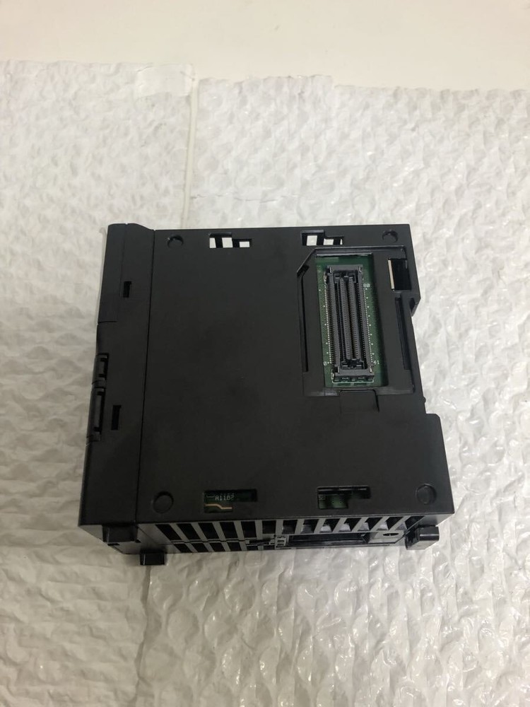 KEYENCE KV-7500 PLC Programmable Controller 2023 MFR Guaranteed USED