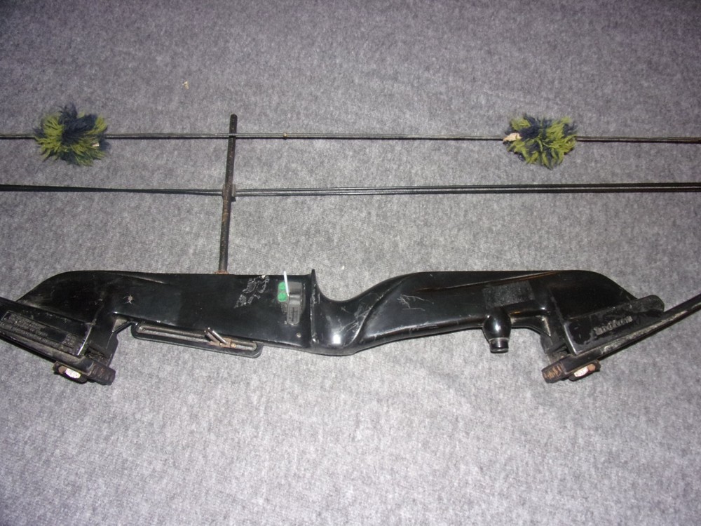 Indian Trophy Program Cam Compound Bow