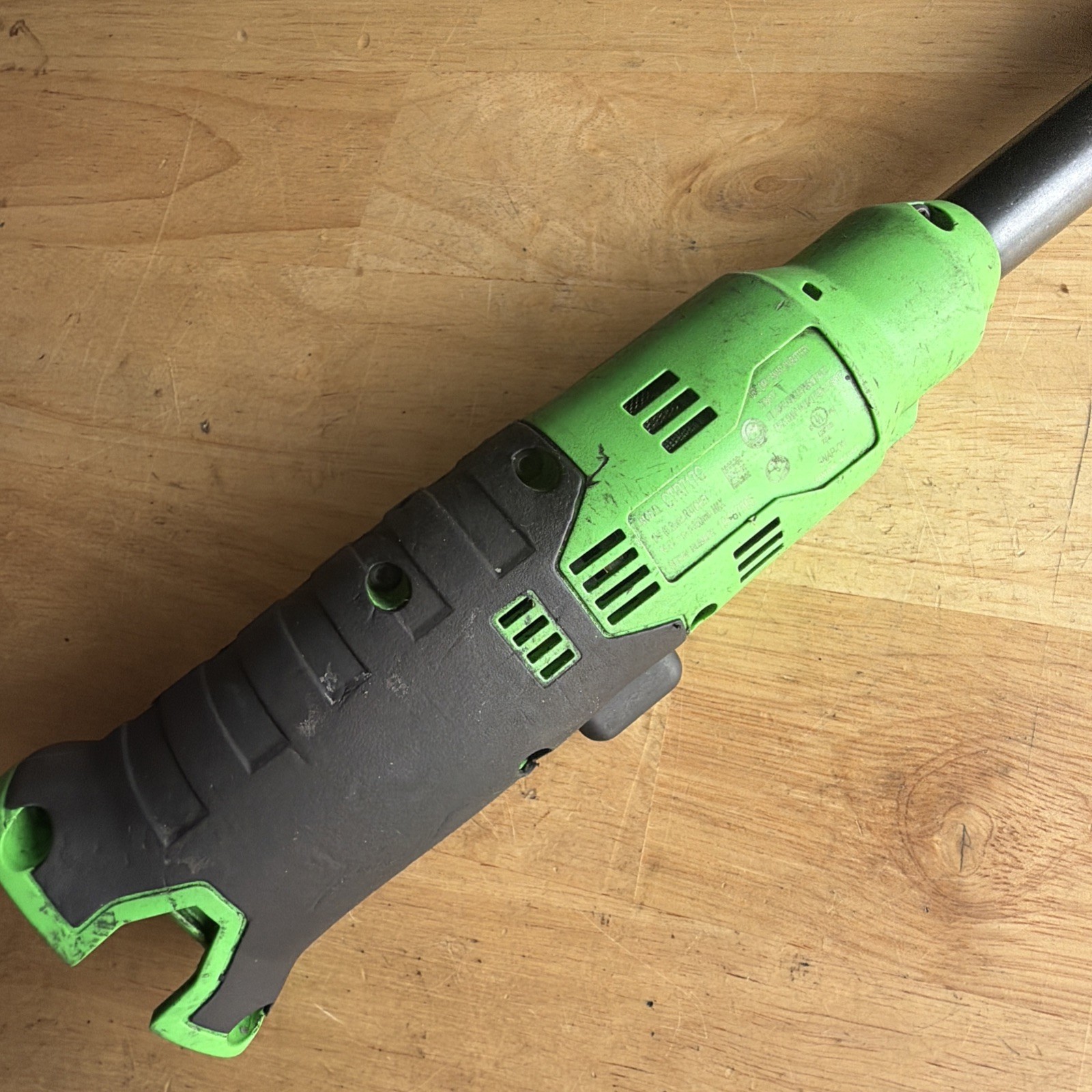 Snap On Tools Cordless Long Neck Ratchet 1/4" Drive Green W/ 1 Battery CTR717G