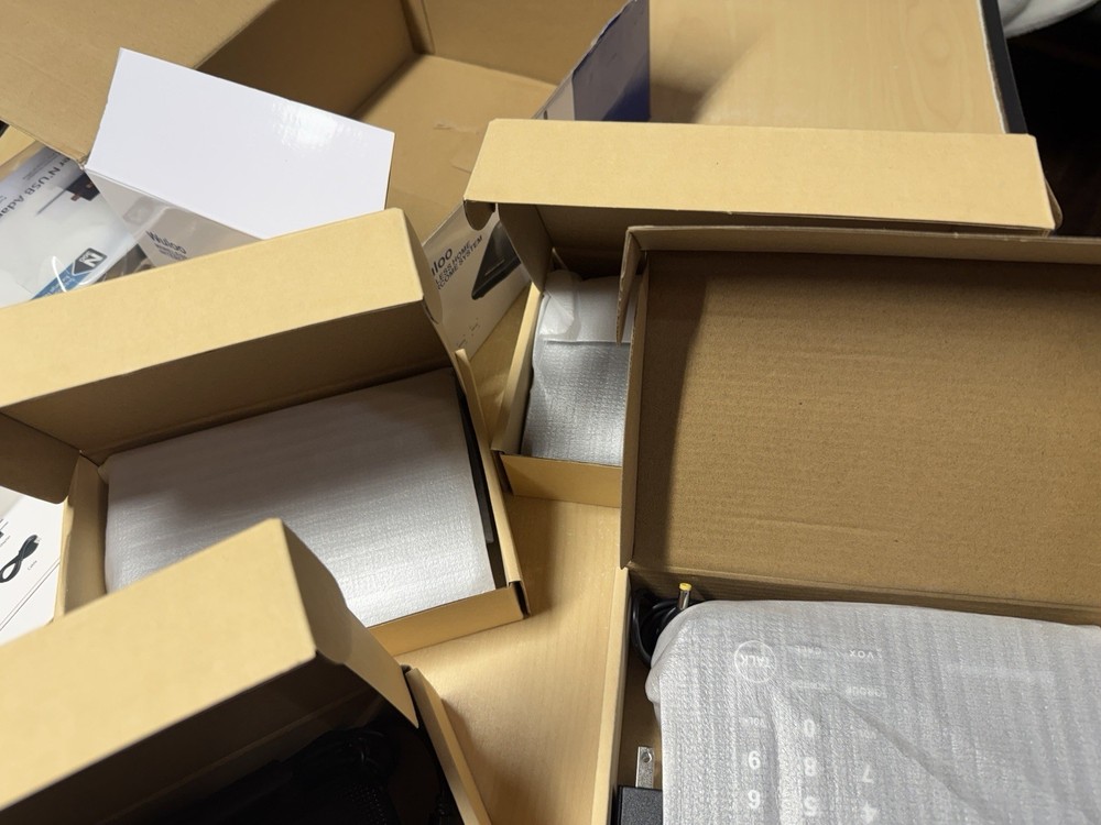 Wuloo WL666 4 Pack Black Multi Channel Wireless Home Audio Intercom System