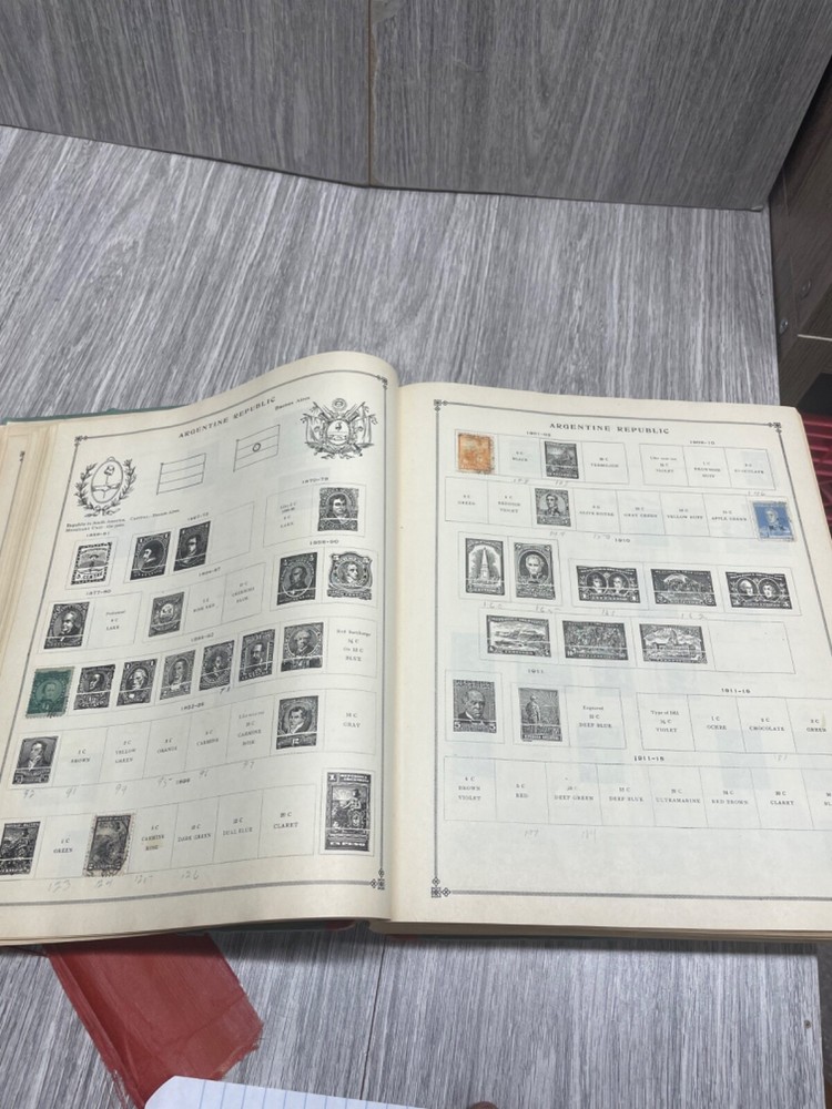 Scott International Postage Stamp Album Junior Edition 870 Stamps Vintage 1939