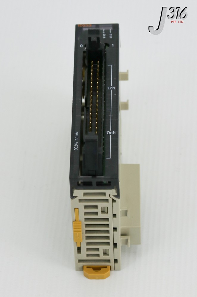 25390 OMRON INPUT UNIT ID233 CJ1W-ID233