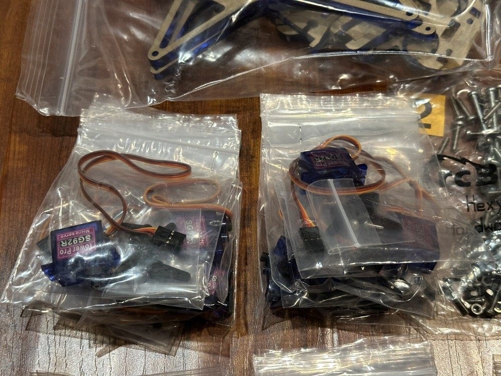 Hexy ArcBotics Robotic Hexapod Programmable Electronic Model Kit - New Open Box