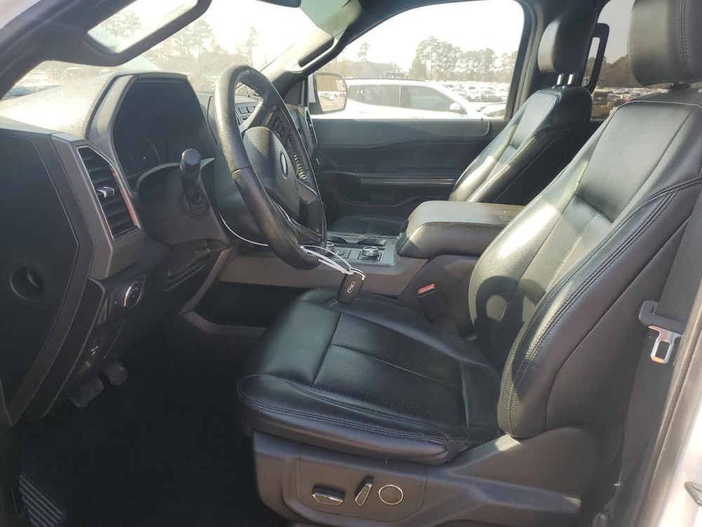 Fuse Box Engine Fits 18-21 NAVIGATOR 4974387