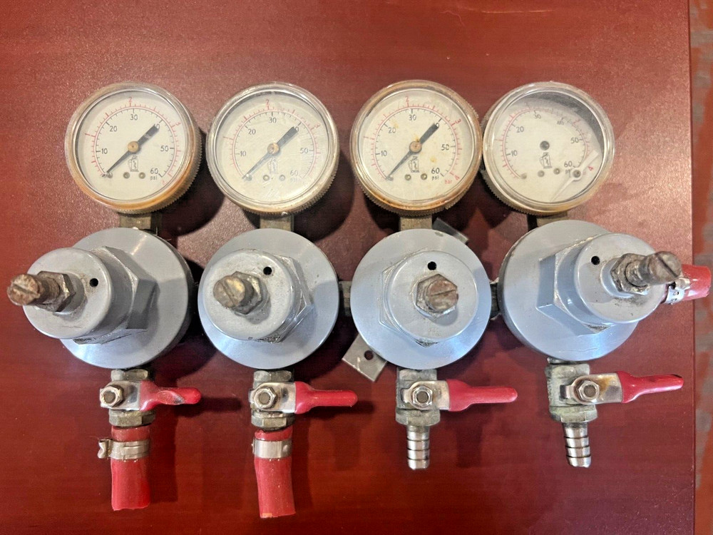 Four Product Secondary CO2 Regulator