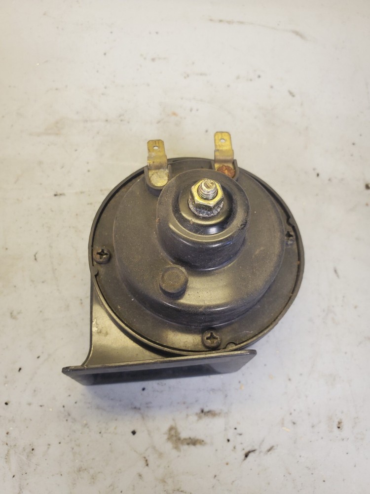 01 - 06 Triumph Tiger 955i horn
