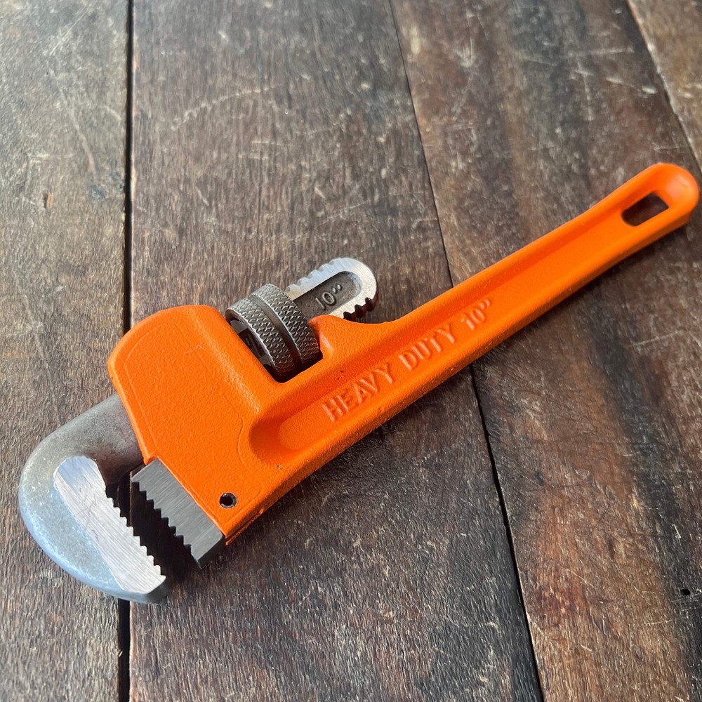 Heavy Duty 10-Inch Pipe Wrench