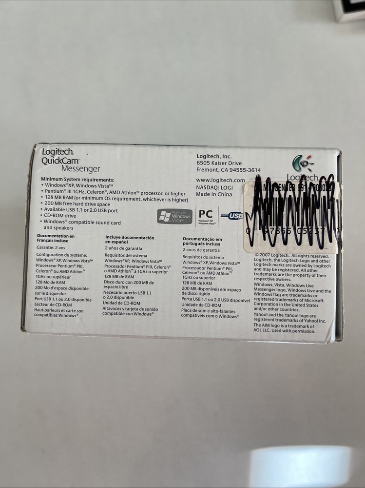 NOS 2007 Logitech QuickCam Messenger Computer Laptop Webcam SHELF WEAR BOX