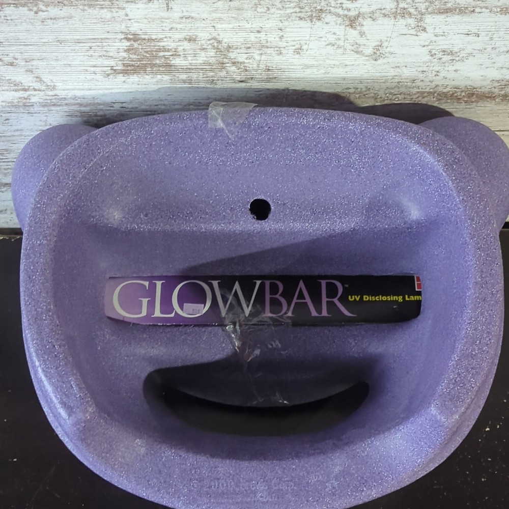 GlitterBug Disclosure Center with GlowBarLED