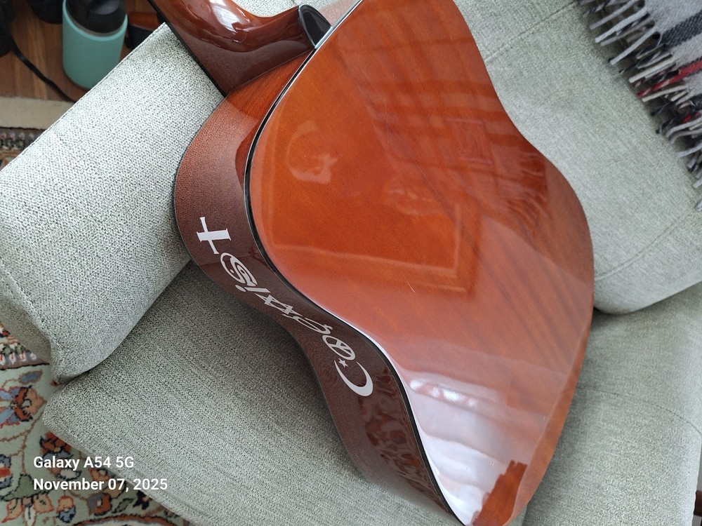 Yamaha Dreadnaught SCF08 Great Shape New Martin Strings