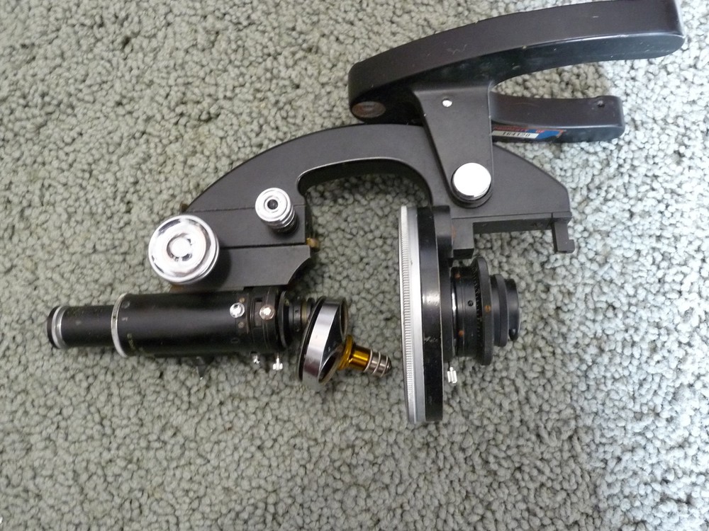 COOKE TROUGHTON SIMMS MICROSCOPE WITH CASE 14-890