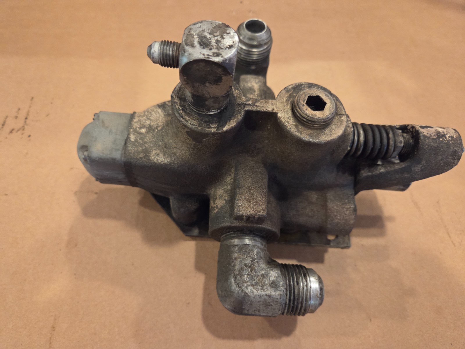 Bobcat 600 610 Variable Speed Valve (1-134)