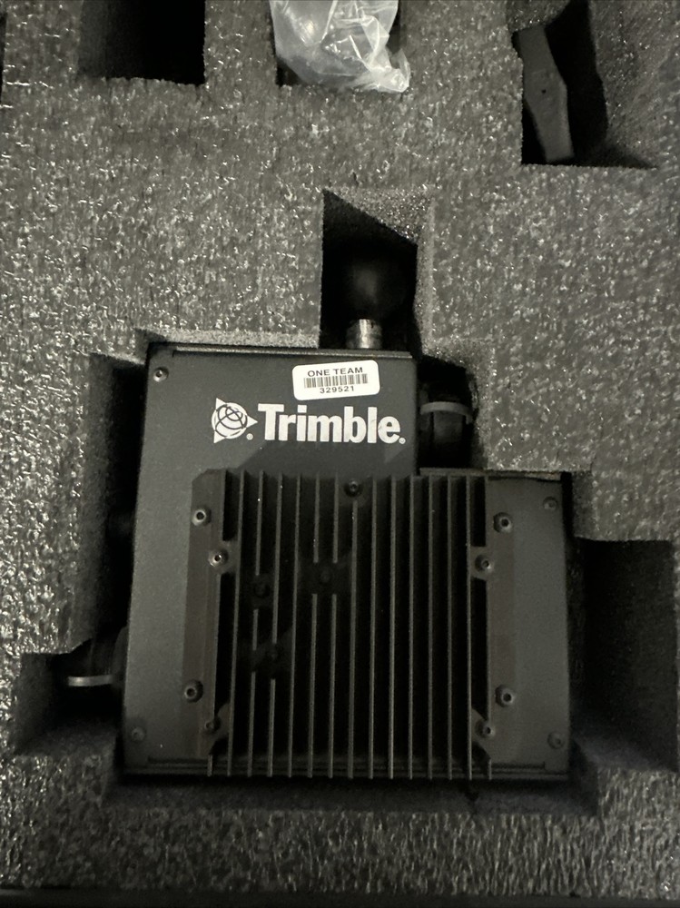 Trimble Fx Controller Pc With Two Xp L90a Batteries