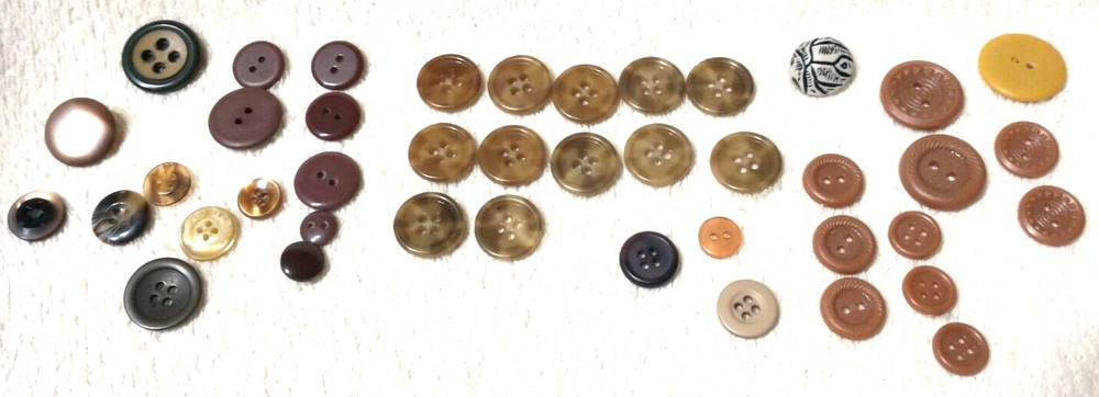 Buttons 40 Tan & Brown, Light Brown Assorted Shapes and Sizes BA1