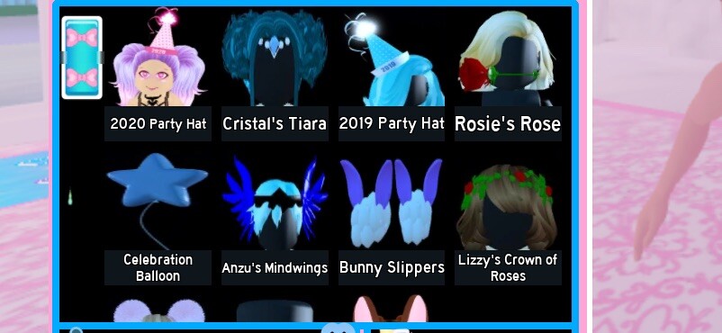 Royale High Sets!!)READ DESCRIPTION PLEASE BEFORE BUY!)SAME DAY DELIVERY/Lvl 75+