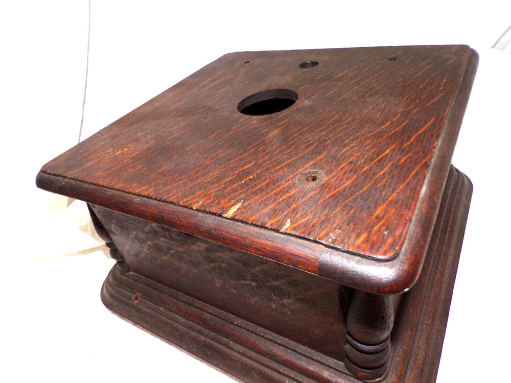 COLUMBIA AJ DISC PHONOGRAPH CASE
