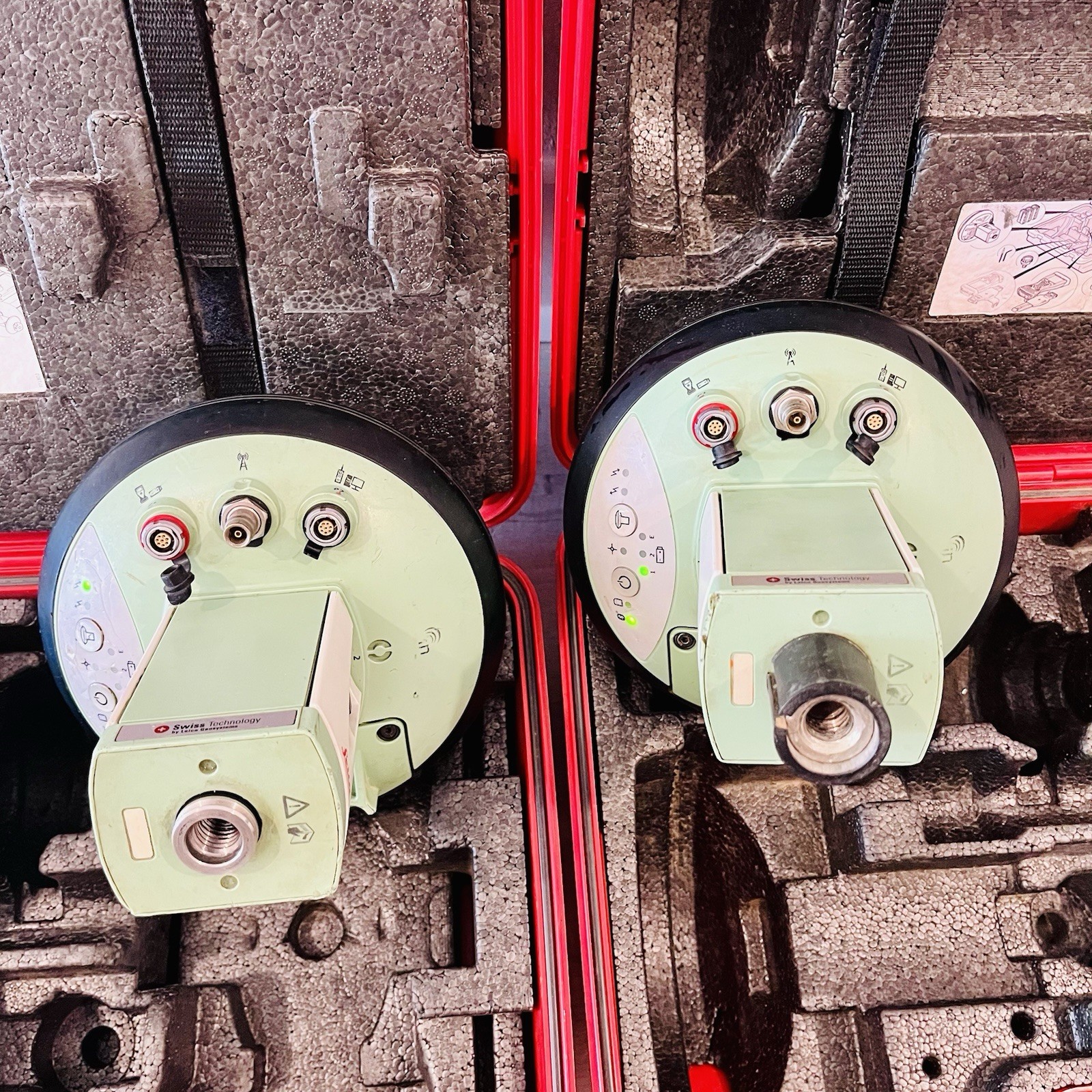 Leica Dual GS15 GPS GNSS RTK Base & Rover KIT with CS15 Field Controller