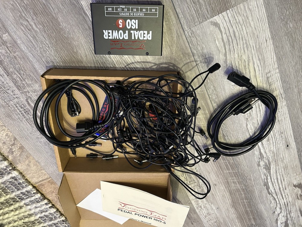 Voodoo Lab Pedal Power ISO 5 Power Supply