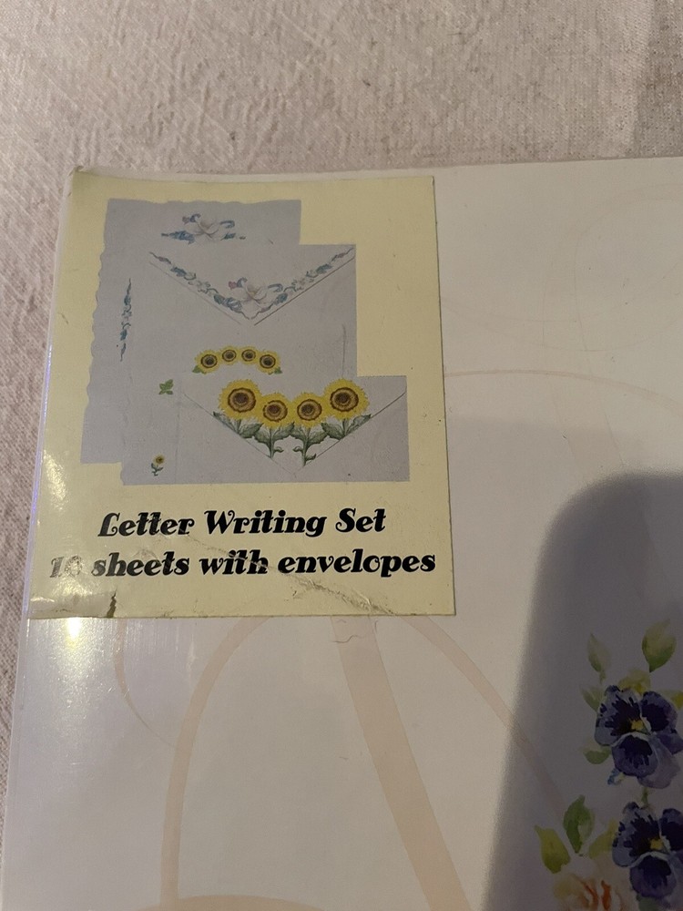 LETTER/ NOTE WRITING SET NEW