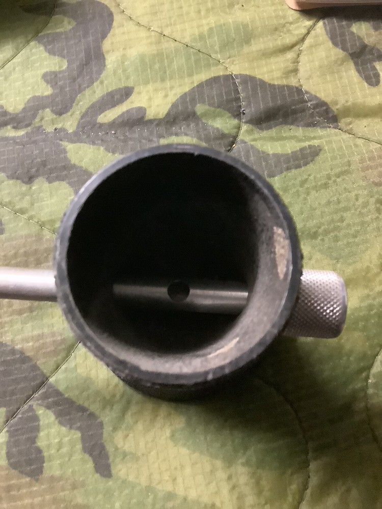 Powder Trickler with Large Powder Capacity