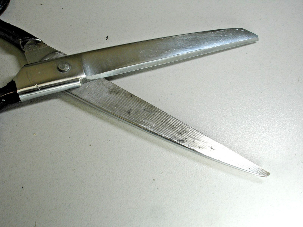 COMPTON USA 7 1/4" MULTI-PURPOSE EVERYDAY UTILITY USE SCISSORS SUPER SHARPENED