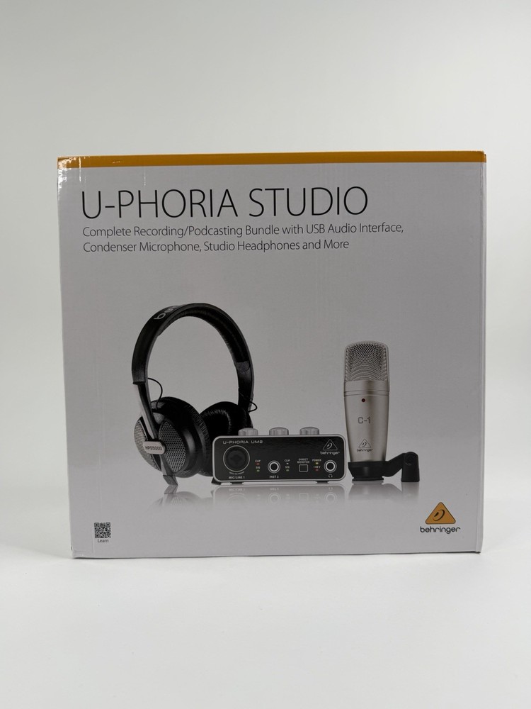 Behringer U-Phoria Studio Recording/Podcasting Bundle